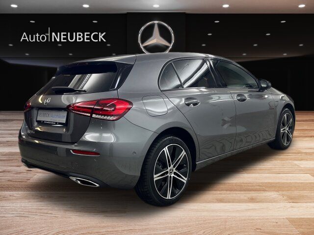 Fahrzeugabbildung Mercedes-Benz A 250 e Progressive/Night/Multibeam/Kamera/Spieg