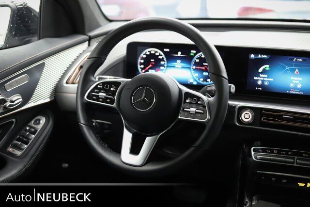 Fahrzeugabbildung Mercedes-Benz EQC 400 4M Distronic/SHD/HUD/21"/360°/Memory/LED