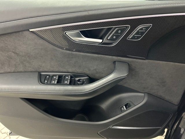 Fahrzeugabbildung Audi SQ8 4.0TDI quattro HD MATRIX AHK LEDER PANO STAN