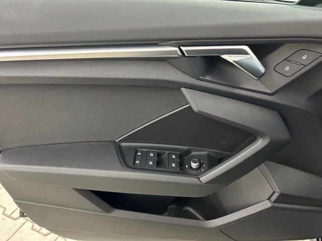 Fahrzeugabbildung Audi A3 Sportback 40TDI quattro S line LED BUSINESS N