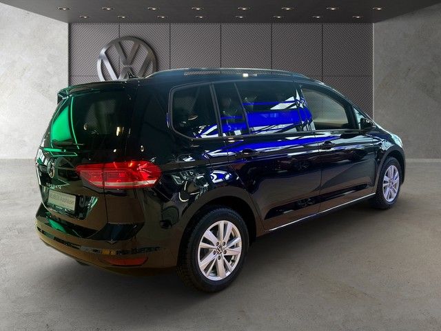Fahrzeugabbildung Volkswagen Touran Comfortline Family Paket DSG Navi AHK