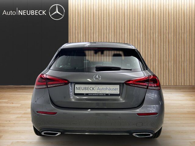 Fahrzeugabbildung Mercedes-Benz A 250 Progressive/Pano/Standheizung/Sound/Kamera