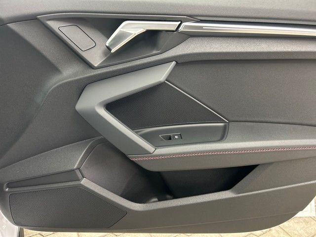 Fahrzeugabbildung Audi S3 Limousine Optikpaket Matrix Leder