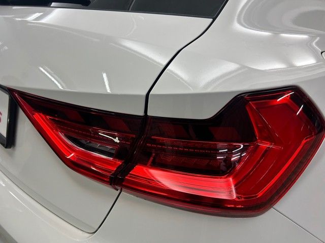 Fahrzeugabbildung Audi A1 Sportback 35TFSI S line LED EINPARKHILFE NAVI