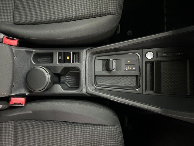 Fahrzeugabbildung Volkswagen Caddy California Maxi DSG Allwetter Navi 1.5TSI