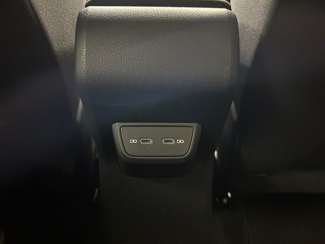 Fahrzeugabbildung Volkswagen Polo VI 1.0TSI Style IQ DRIVE ACC MATRIX LED PAR