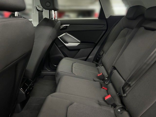 Fahrzeugabbildung Audi Q3 35TDI advanced LED KAMERA BUSINESSPAKET NAVI