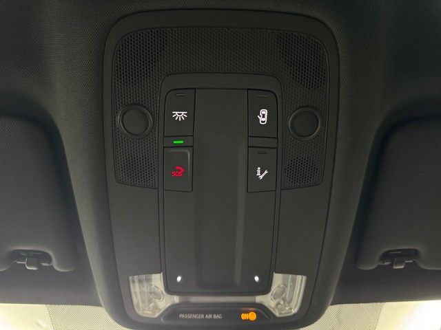 Fahrzeugabbildung Audi S3 Lim. OPTK SCHWARZ NAVI LED SOUND VIRTUAL COCK