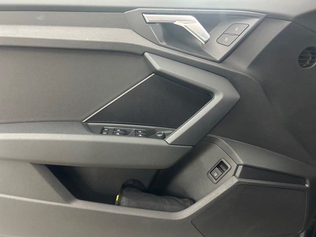 Fahrzeugabbildung Audi A3 Sportback 40 TFSI e advanced LED BUSINESSPAKE