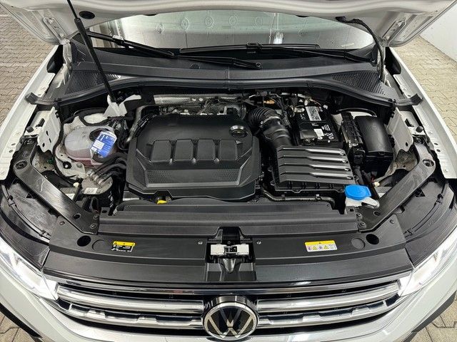 Fahrzeugabbildung Volkswagen Tiguan 2.0TDI  Elegance DSG 4Motion AHK NAVI LED