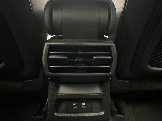 Fahrzeugabbildung Audi A3 Sportback 35TFSI S line OPT SCHWARZ LED AHK S