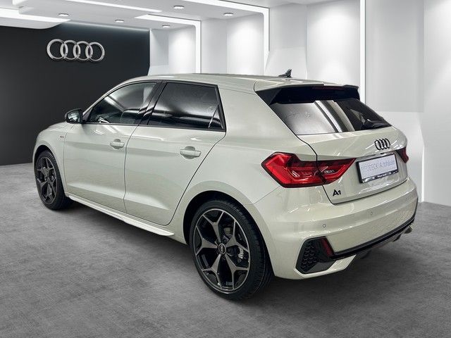 Fahrzeugabbildung Audi A1 Sportback S line LED Einparkhilfe Optikpaket