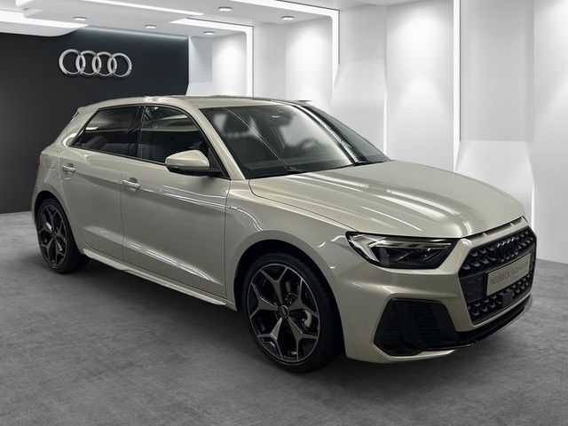 Fahrzeugabbildung Audi A1 Sportback S line LED Einparkhilfe Optikpaket