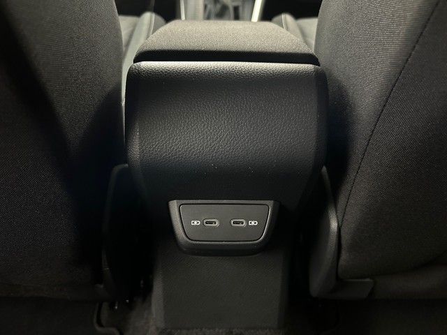 Fahrzeugabbildung Volkswagen Polo Move DSG Navi IQ Drive