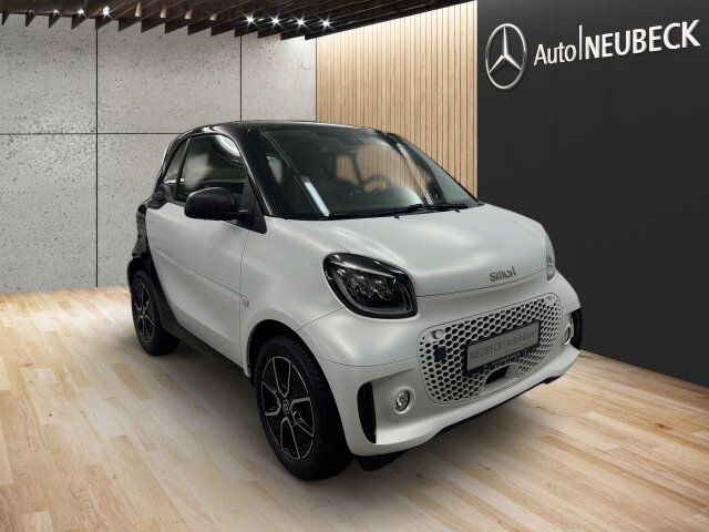 Fahrzeugabbildung Smart smart EQ fortwo Pano.-Dach/Klima/LED/Sitzhzg./BC