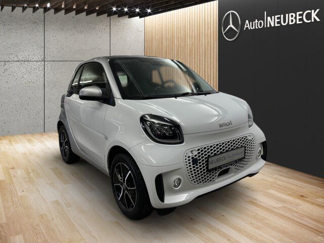 Fahrzeugabbildung Smart smart EQ fortwo Pano.-Dach/Klima/LED/Sitzhzg./BC