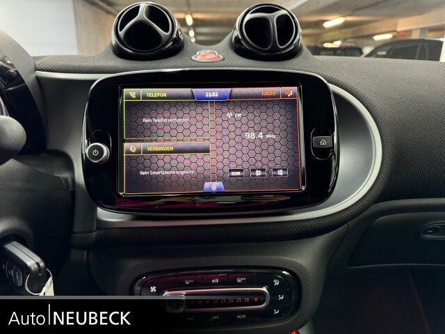 Fahrzeugabbildung Smart smart EQ fortwo cabrio Klima/LED/JBL Soundsystem