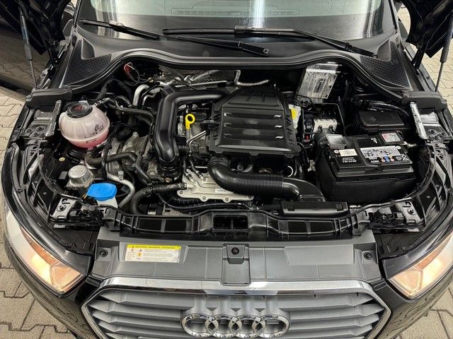 Fahrzeugabbildung Audi A1 Sportback 1.0TFSI EINPARKHILFE HINTEN NAVI