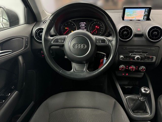 Fahrzeugabbildung Audi A1 Sportback 1.0TFSI EINPARKHILFE HINTEN NAVI